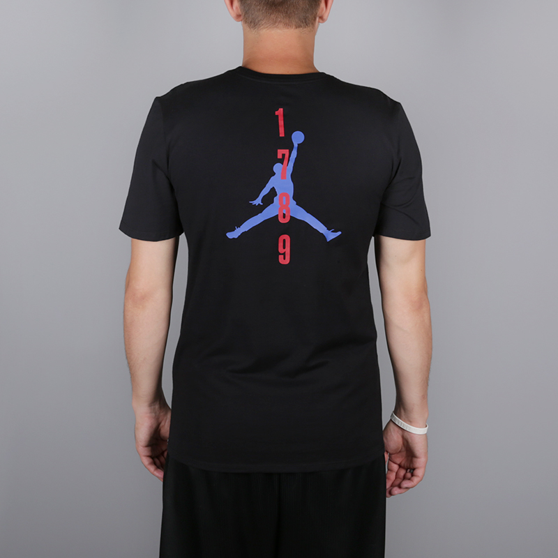 мужская черная футболка Jordan Paris Bastle Day 2 AQ2506-010 - цена, описание, фото 4