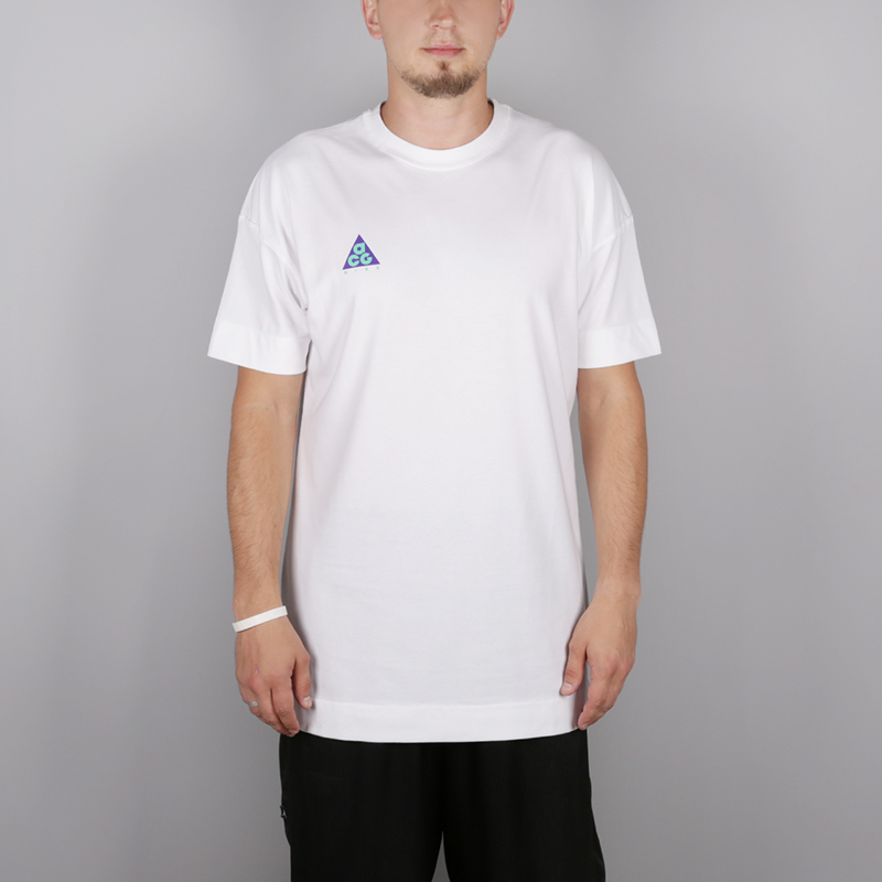 мужская белая футболка Nike ACG Tee AO4643-100 - цена, описание, фото 1