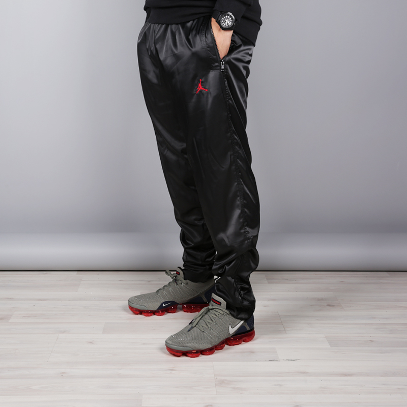 мужские черные брюки Jordan AJ5 Satin AR3137-010 - цена, описание, фото 2