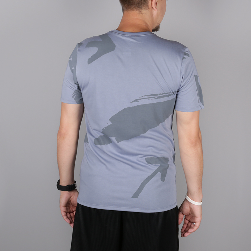 мужская голубая футболка Nike AOP Tee 923685-445 - цена, описание, фото 4