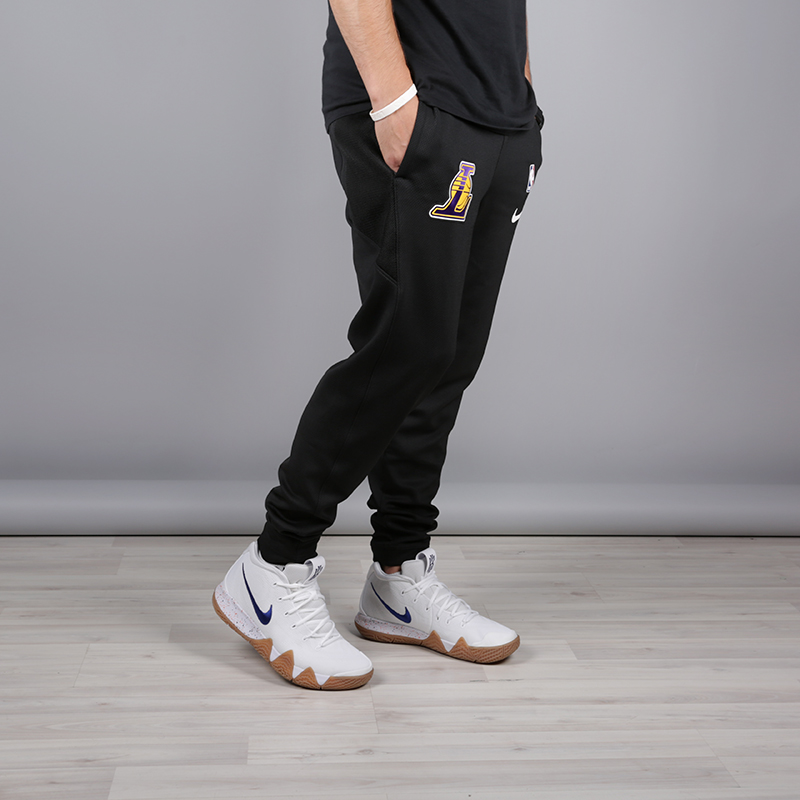 мужские черные брюки Nike LA Therma Flex Showtime Pants AA5232-010 - цена, описание, фото 3