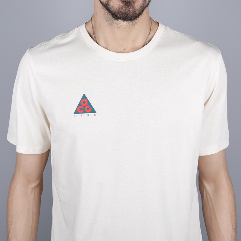 мужская бежевая футболка Nike ACG Tee AQ3951-258 - цена, описание, фото 2