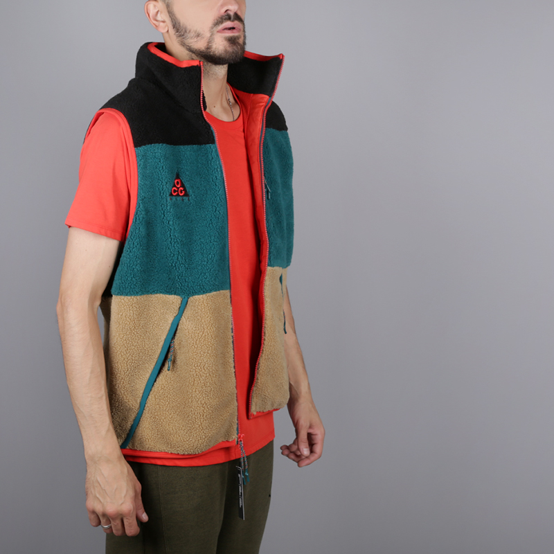 мужской  жилет Nike ACG Vest AT5498-011 - цена, описание, фото 2