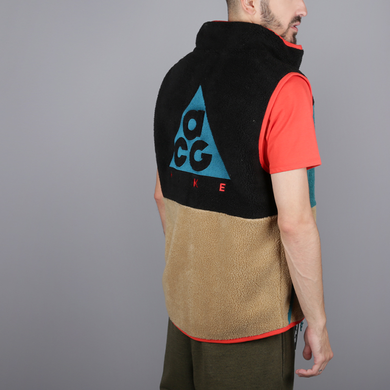 мужской  жилет Nike ACG Vest AT5498-011 - цена, описание, фото 3