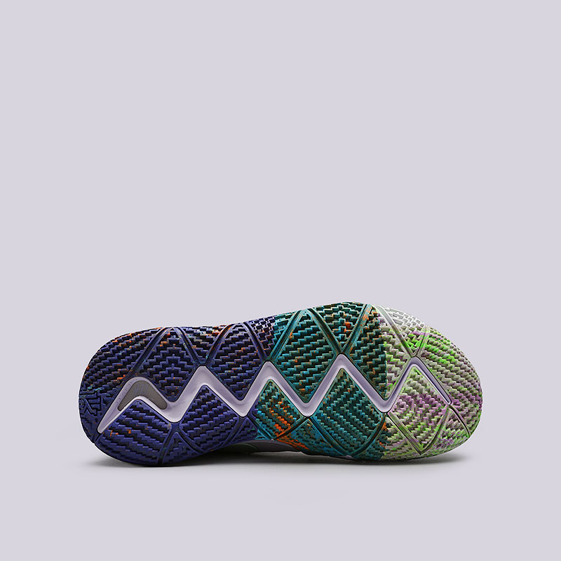 Metallic Silver Kyrie Venus Flytrap Kyrie Metallic 2025