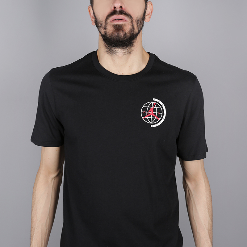 мужская черная футболка Jordan Heritage Graphics AH6322-010 - цена, описание, фото 2