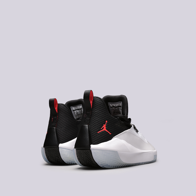 мужские белые баскетбольные кроссовки Jordan Jumpman Hustle AQ0397-100 - цена, описание, фото 4