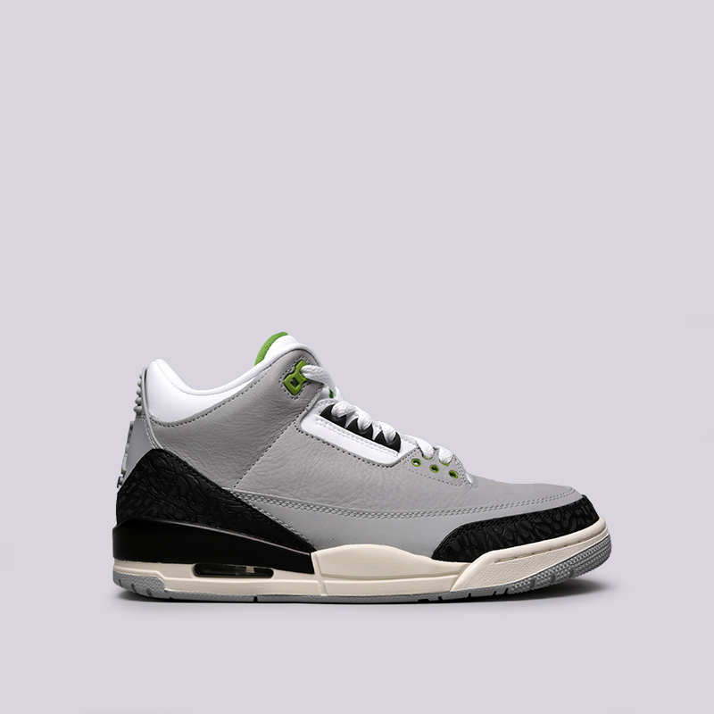 мужские серые кроссовки Jordan 3 Retro 136064-006 - цена, описание, фото 1