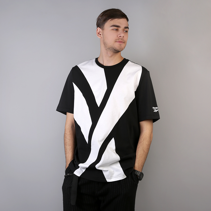 Мужская футболка Reebok Vector Tee (DH1275)  - цена, описание, фото 1