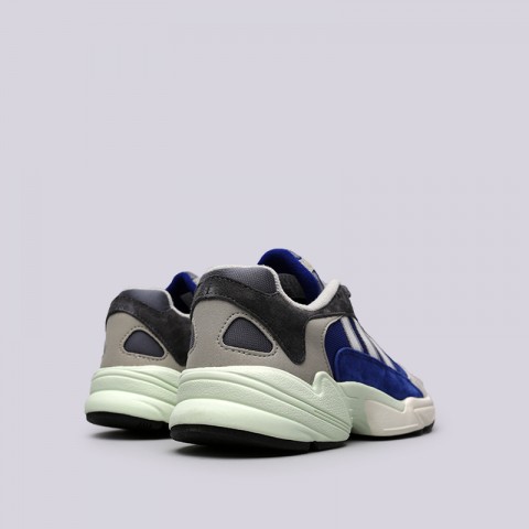 aq0902 adidas
