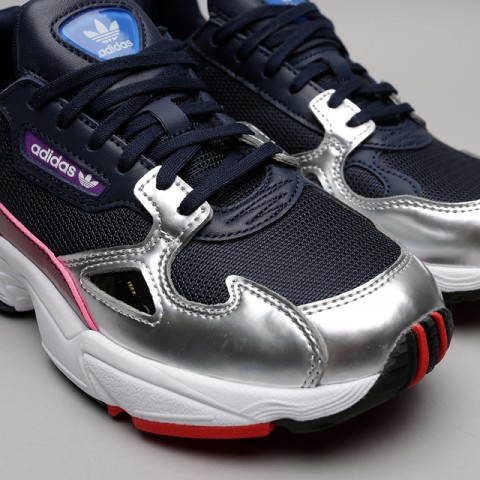 cg6213 adidas