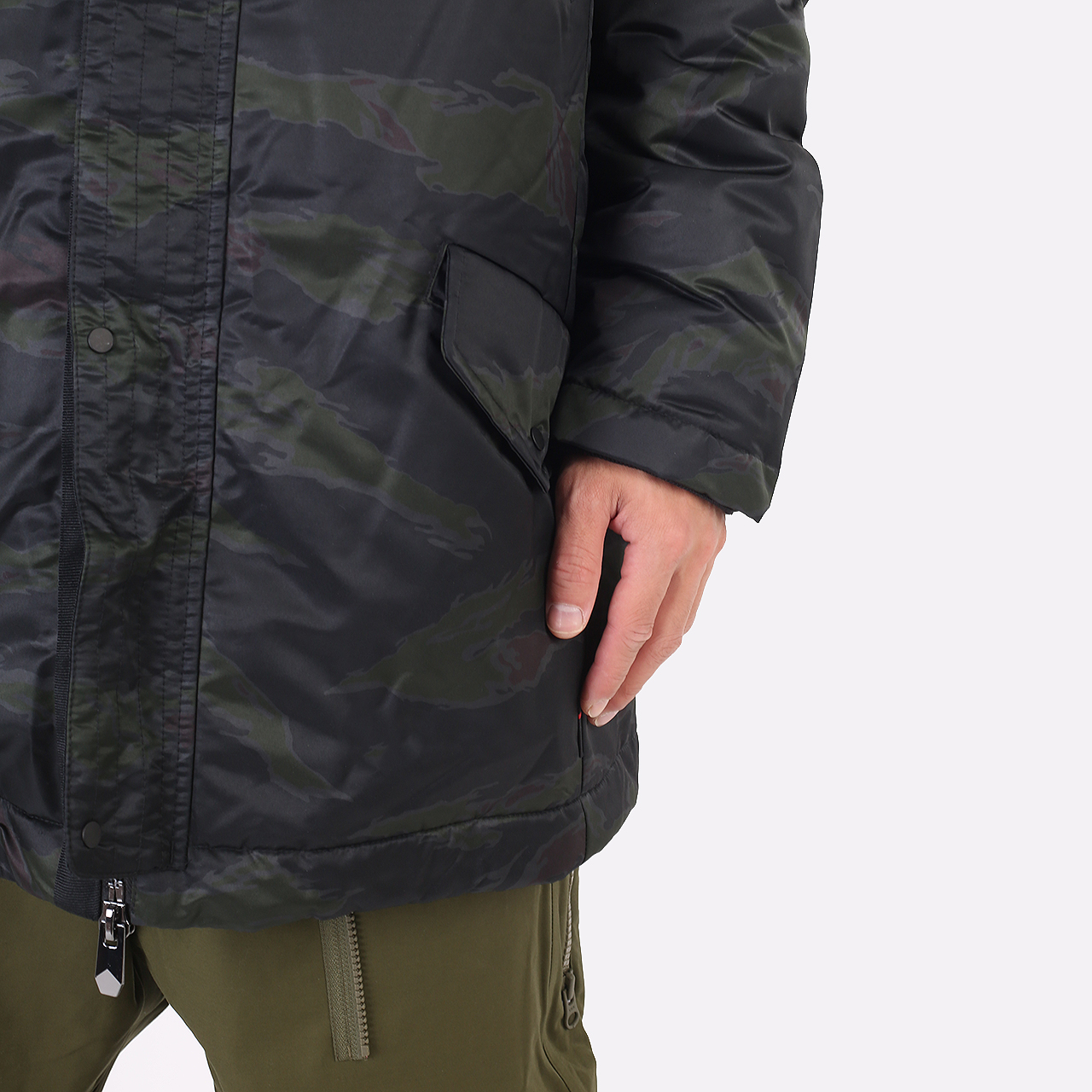 Мужской пуховик Jordan Sportswear J-3B Flight (AA1951-011)  - цена, описание, фото 6