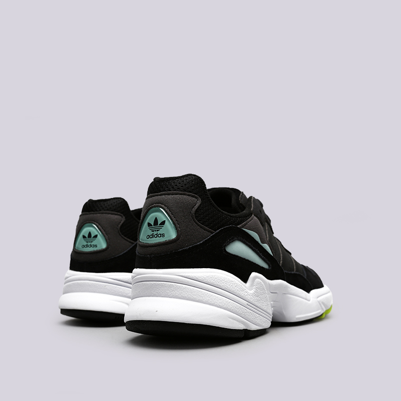 мужские черные кроссовки adidas Yung-96 BD8042 - цена, описание, фото 3