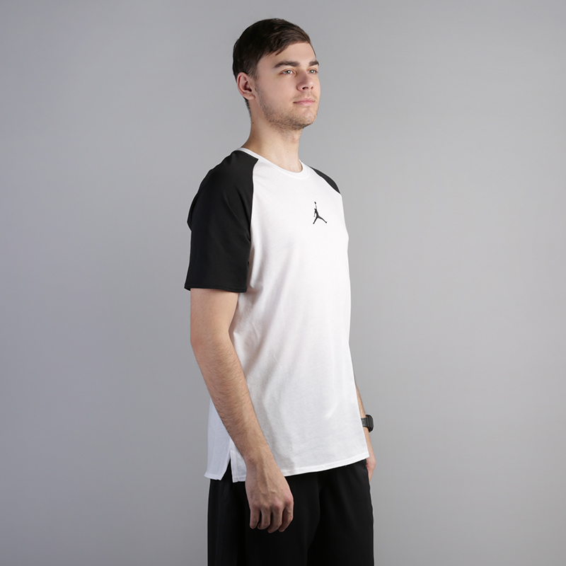 мужская белая футболка Jordan 23 Alpha AO8861-100 - цена, описание, фото 2