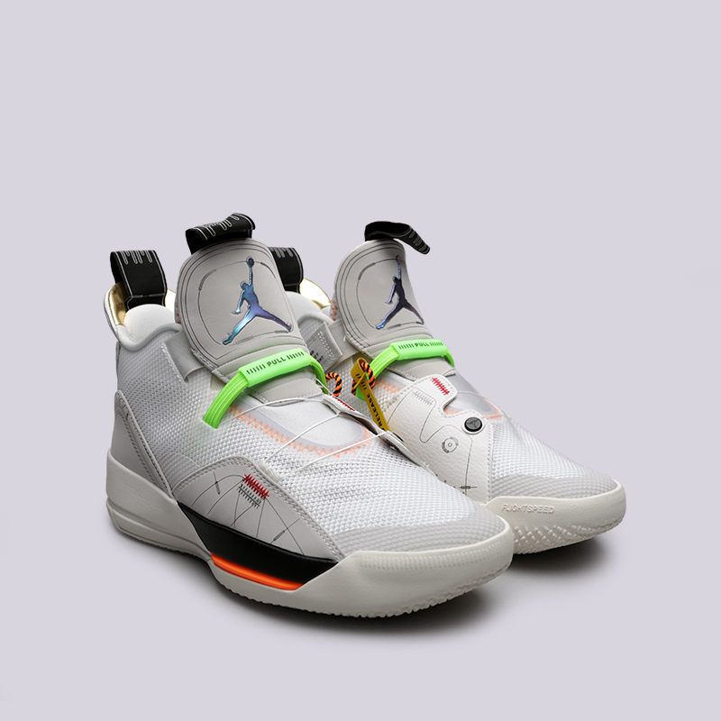 мужские серые баскетбольные кроссовки Jordan 33 AQ8830-004 - цена, описание, фото 3