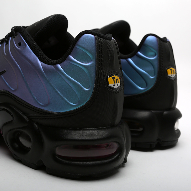 мужские черные кроссовки Nike Air Max Plus SE AJ2013-006 - цена, описание, фото 5