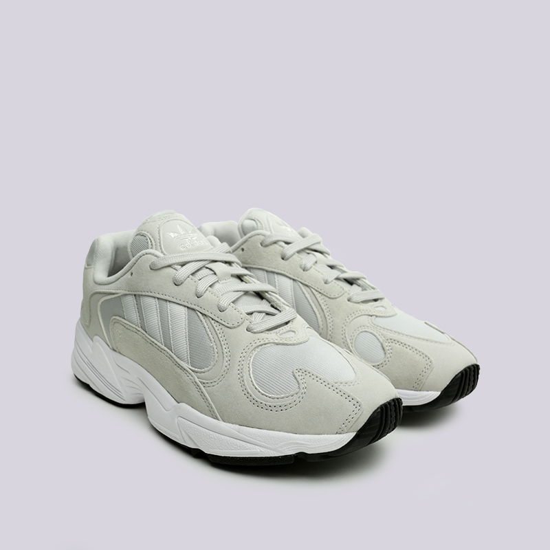 мужские бежевые кроссовки adidas Yung-1 BD7659 - цена, описание, фото 3