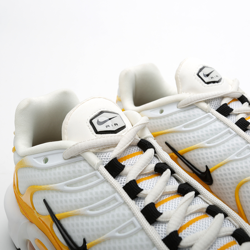 женские белые кроссовки Nike WMNS Air Max Plus CD7061-700 - цена, описание, фото 6