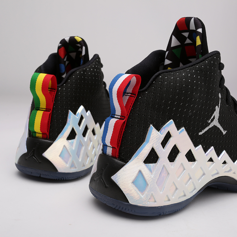 мужские черные баскетбольные кроссовки Jordan Diamond Mid Q54 CJ9692-001 - цена, описание, фото 4