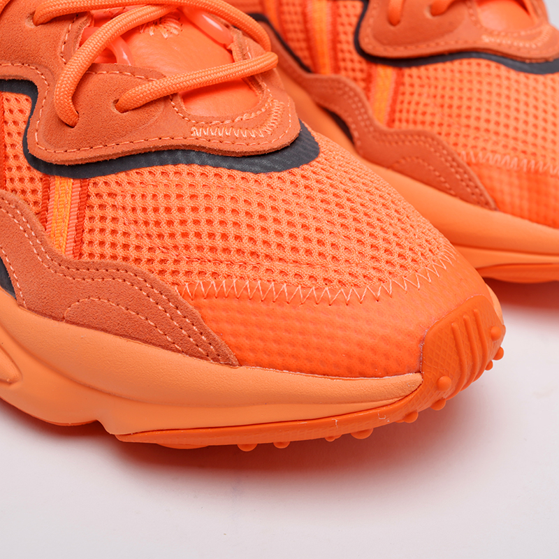 Оранжевые кроссовки адидас