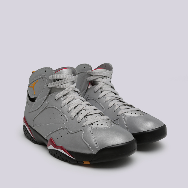 мужские серебряные кроссовки Jordan 7 Retro SP BV6281-006 - цена, описание, фото 3