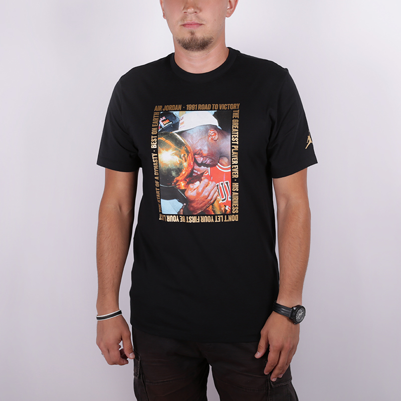 мужская черная футболка Jordan Remastered Photo AT8936-010 - цена, описание, фото 1