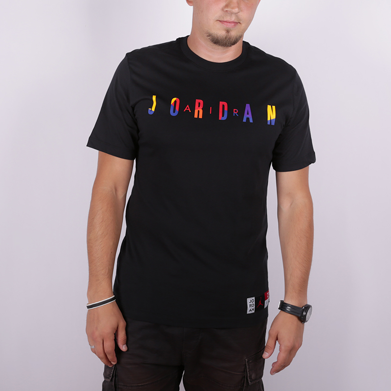 мужская черная футболка Jordan DNA AT8942-010 - цена, описание, фото 1