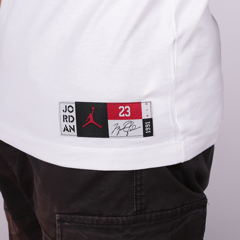 мужская белая футболка Jordan DNA AT8942-100 - цена, описание, фото 4