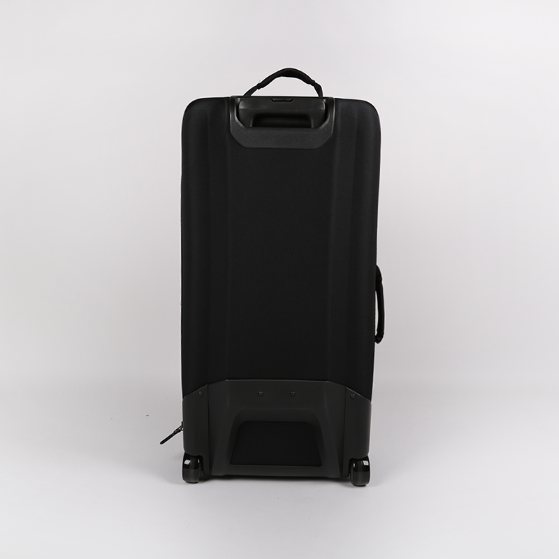  черный чемодан Nike FiftyOne 49 Large Roller PBZ278-001 - цена, описание, фото 4