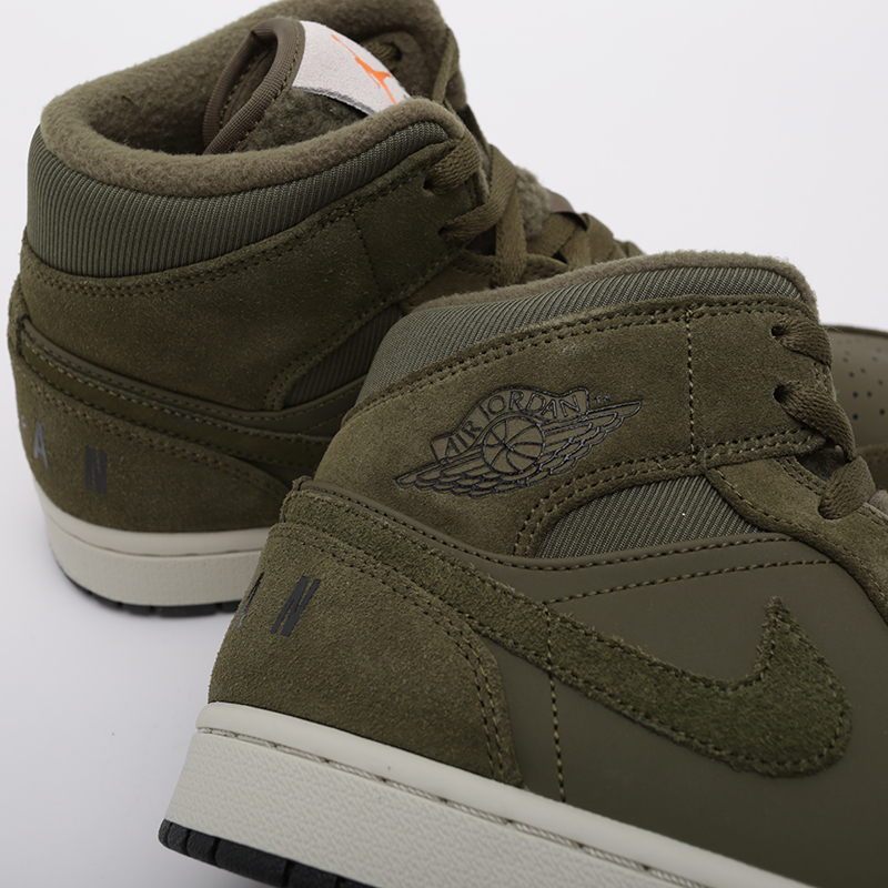 Мужские кроссовки Jordan 1 Mid (BQ6579-300)  - цена, описание, фото 5