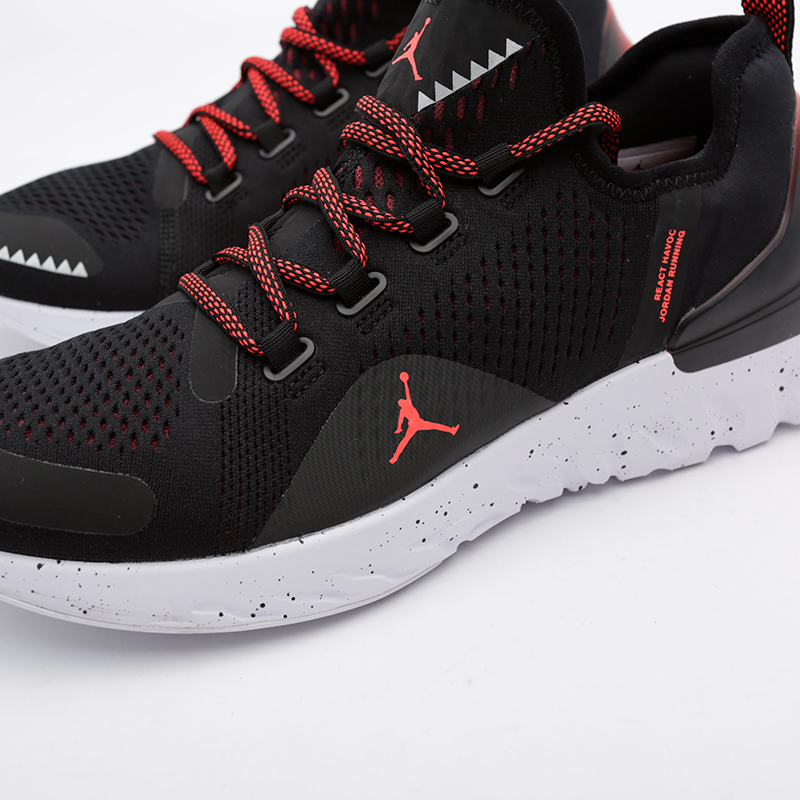 мужские черные кроссовки Jordan React Havoc AR8815-006 - цена, описание, фото 5