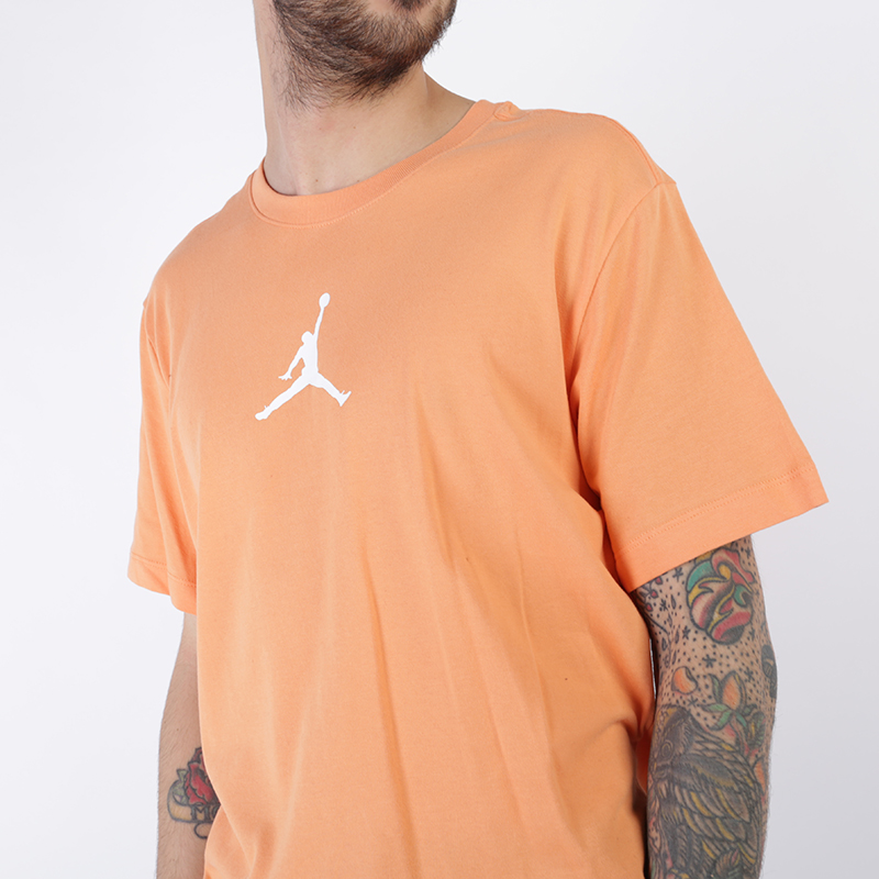 мужская оранжевая футболка Jordan Jumpman BQ6740-854 - цена, описание, фото 3