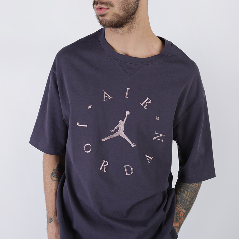 мужская синяя футболка Jordan Graphic Remastered Tee BQ5542-015 - цена, описание, фото 2