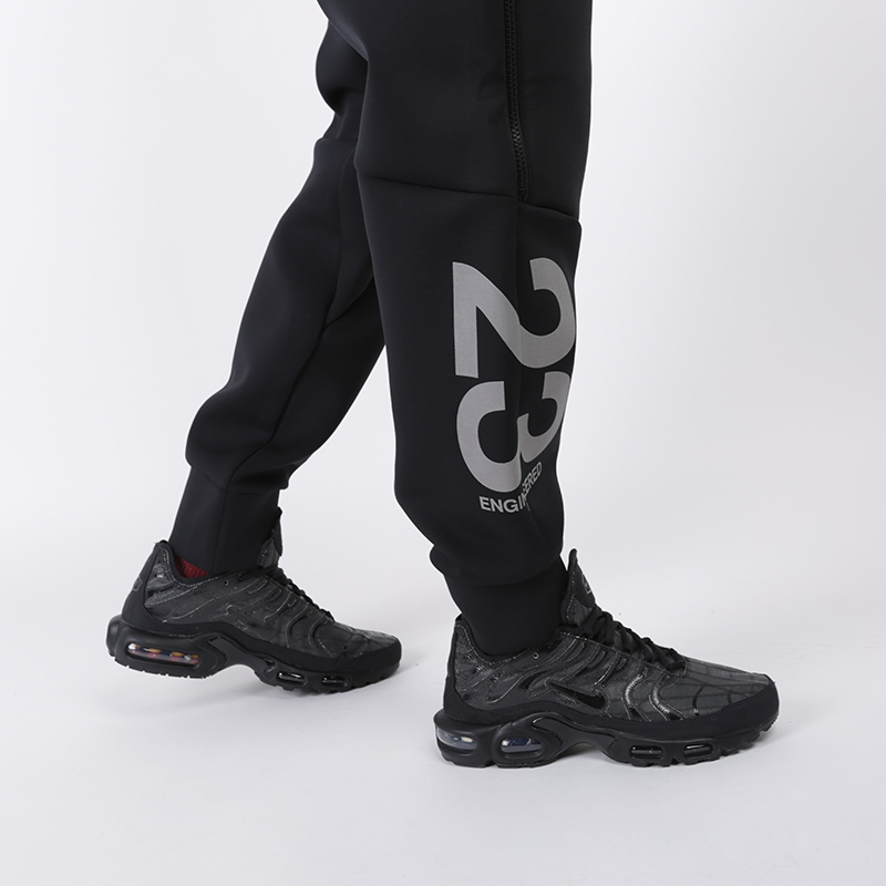 мужские черные брюки Jordan 23 Engineered Fleece Pants CD6060-010 - цена, описание, фото 5