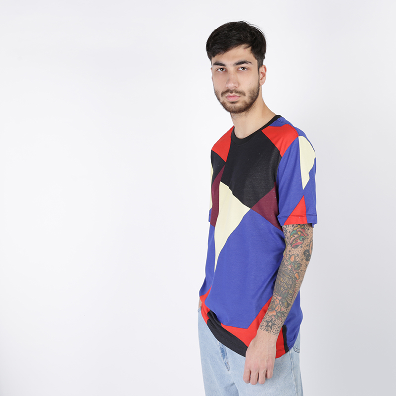 мужская разноцветная футболка Nike Kyrie Tee CD0929-100 - цена, описание, фото 2