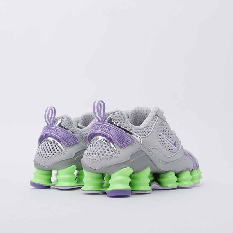 женские серые кроссовки Nike WMNS Shox TL Nova SP CK2085-002 - цена, описание, фото 3