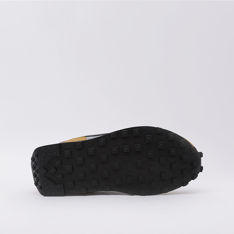 Женские кроссовки Nike WMNS Daybreak QS (CQ7619-700)  - цена, описание, фото 3