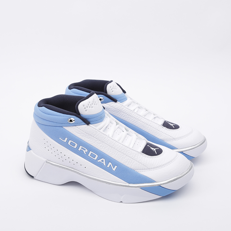 мужские белые кроссовки Jordan Team Showcase CD4150-104 - цена, описание, фото 2