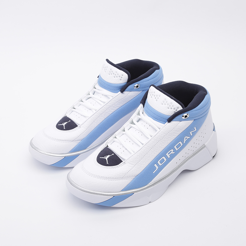 мужские белые кроссовки Jordan Team Showcase CD4150-104 - цена, описание, фото 4