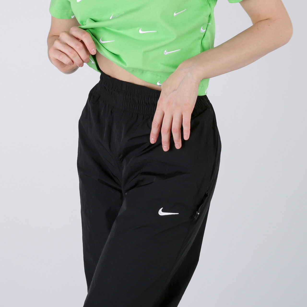 женские черные брюки Nike Track Pant Black CQ4003-010 - цена, описание, фото 3