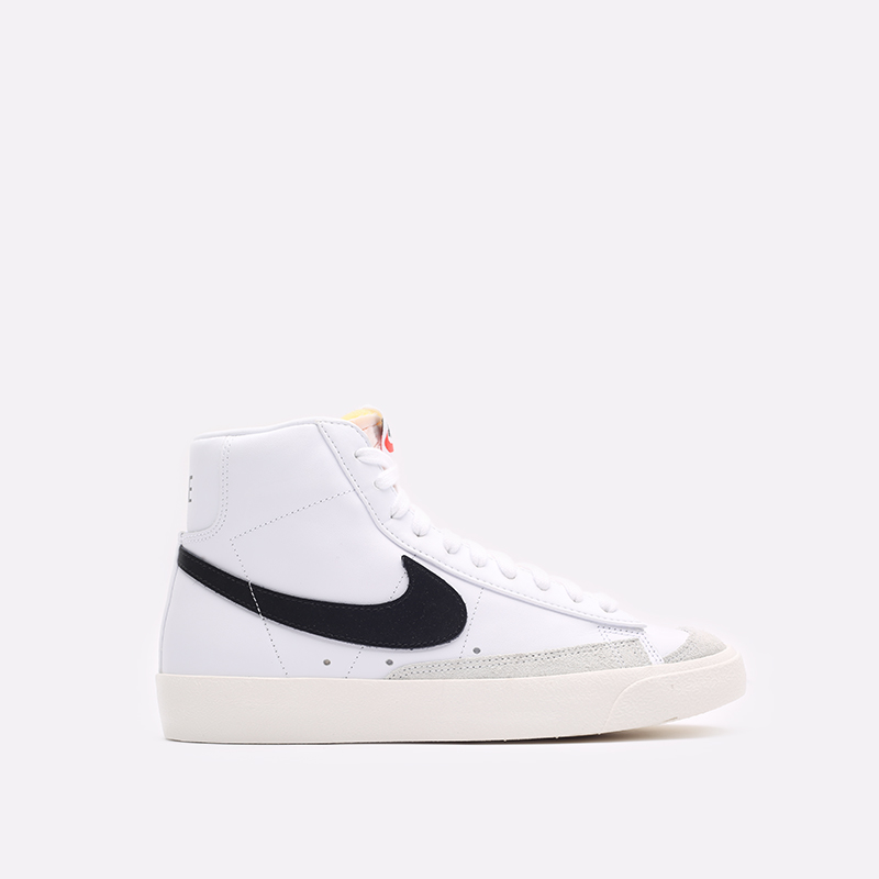 мужские белые кроссовки Nike Blazer Mid '77 VNTG BQ6806-100 - цена, описание, фото 1
