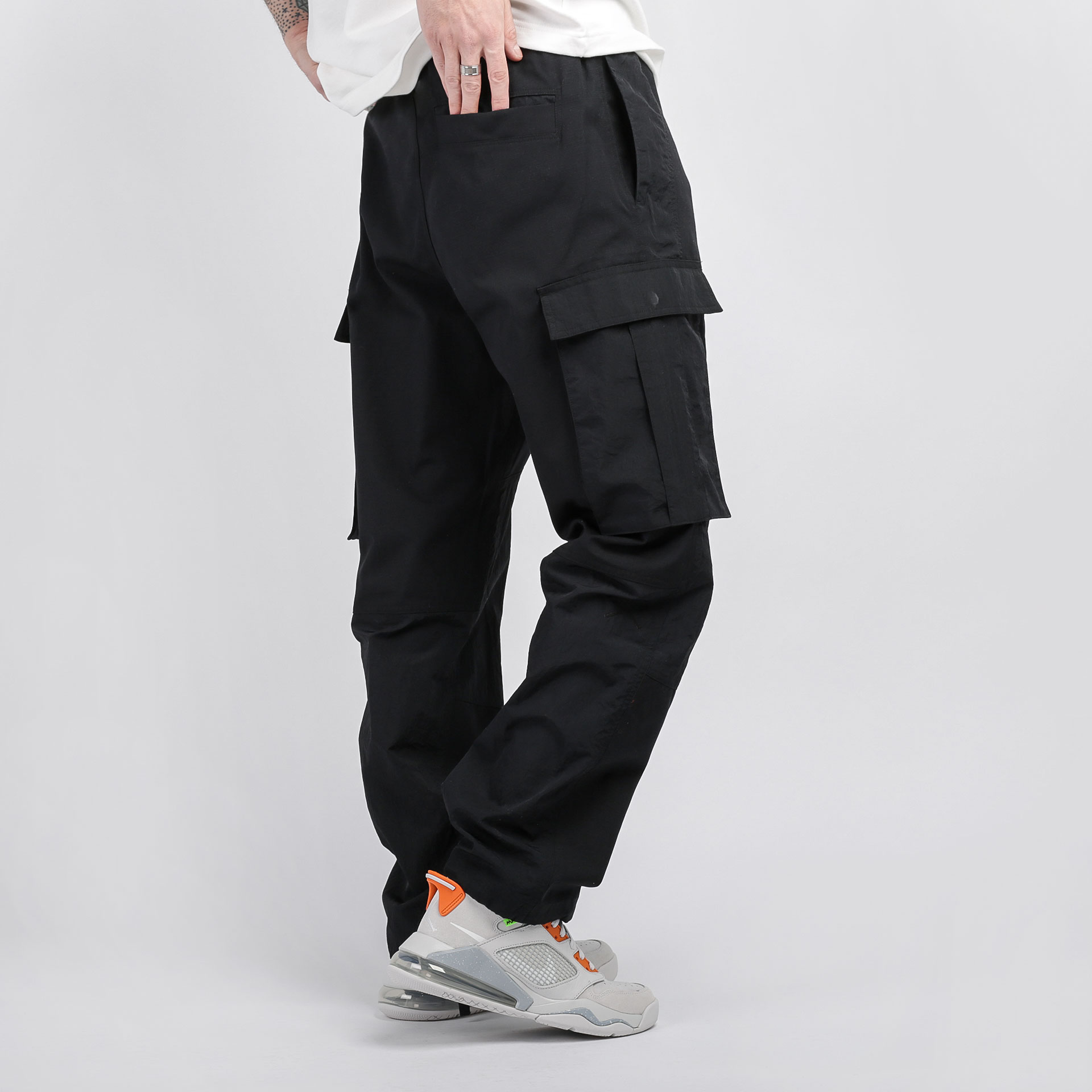 мужские черные брюки Jordan Sport DNA Cargo Trousers CD5734-010 - цена, описание, фото 4