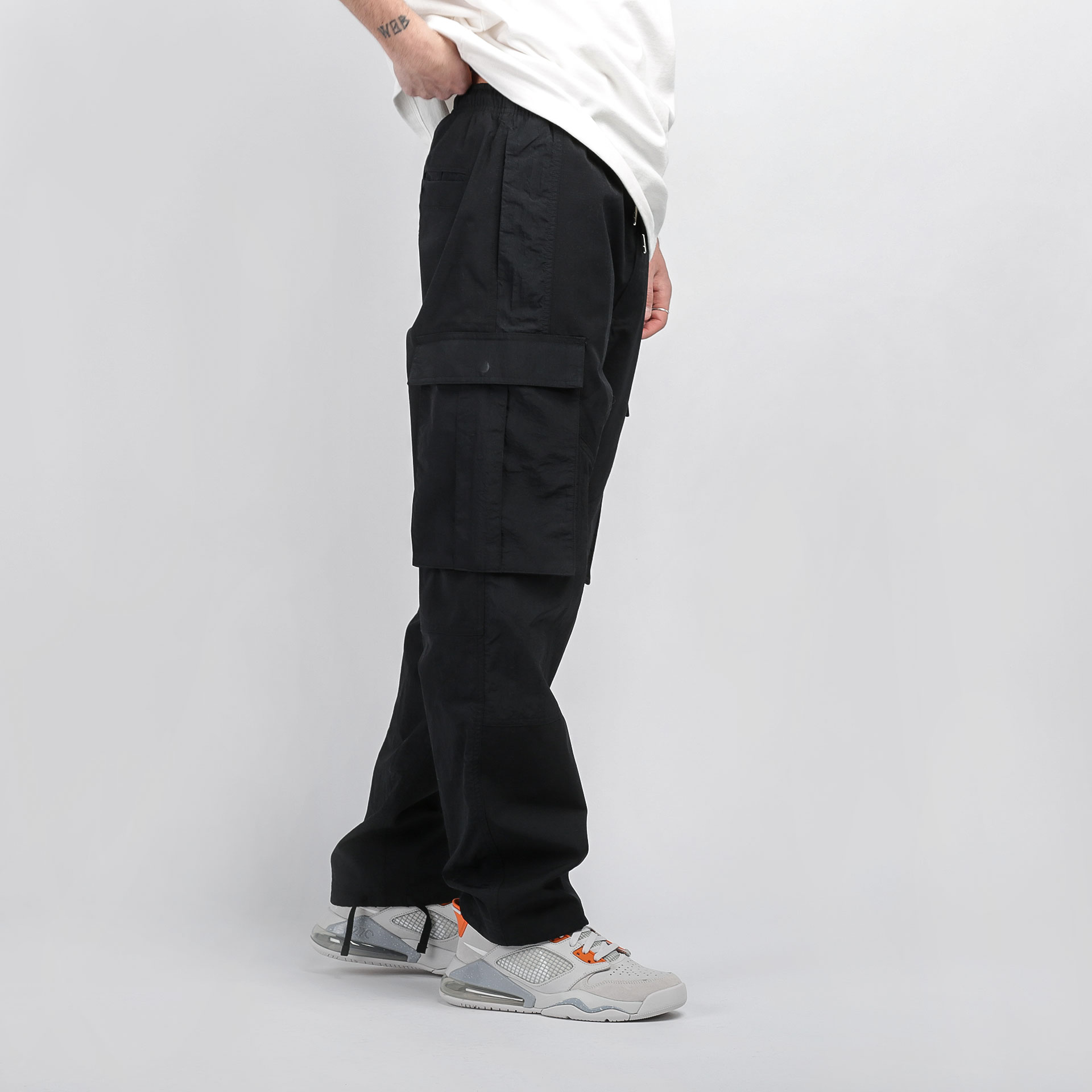 мужские черные брюки Jordan Sport DNA Cargo Trousers CD5734-010 - цена, описание, фото 5