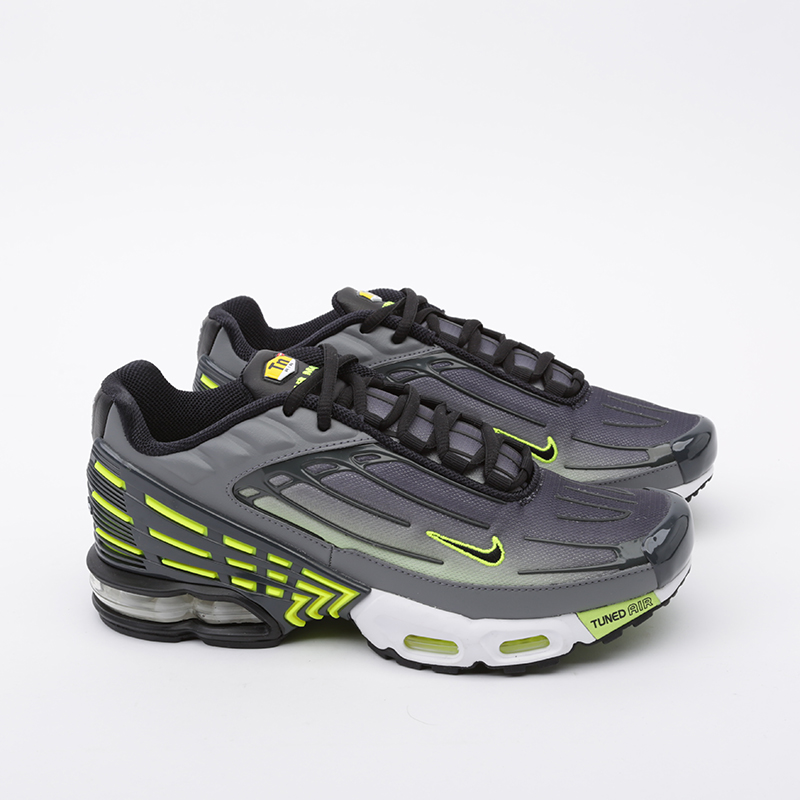 мужские серые кроссовки Nike Air Max Plus III CD7005-002 - цена, описание, фото 2