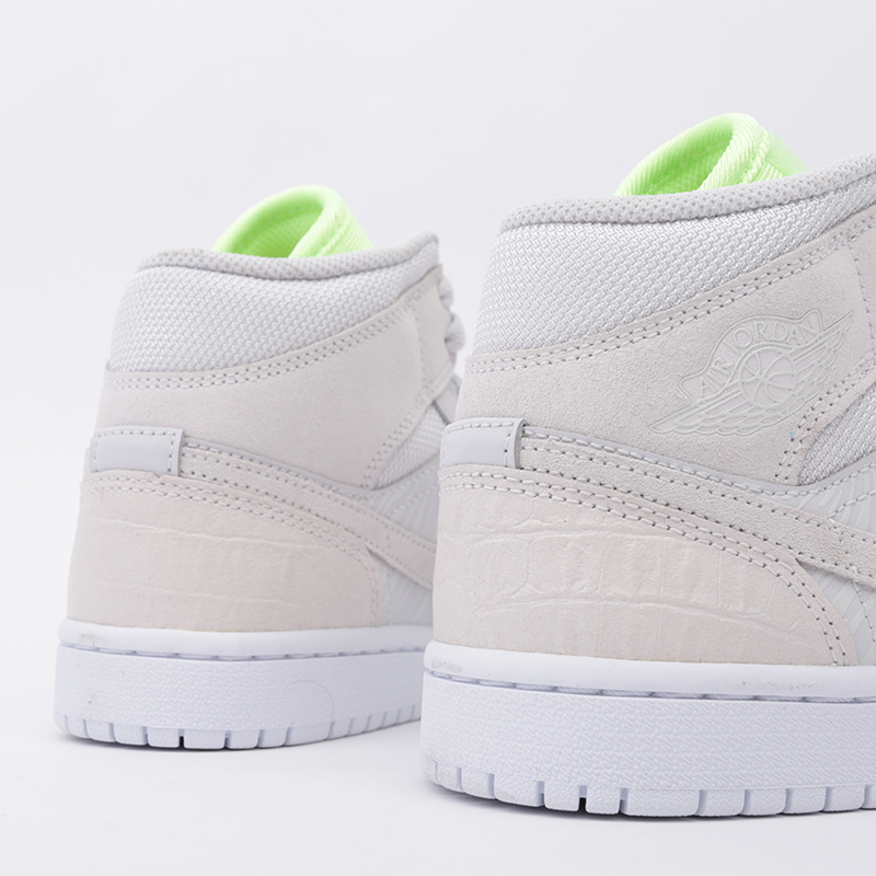 Женские кроссовки Jordan WMNS 1 Mid (CV3018-001)  - цена, описание, фото 4