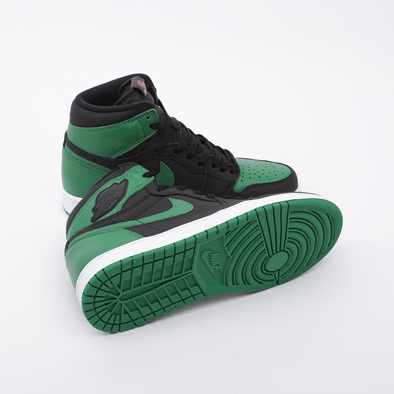 retro high top sneaker