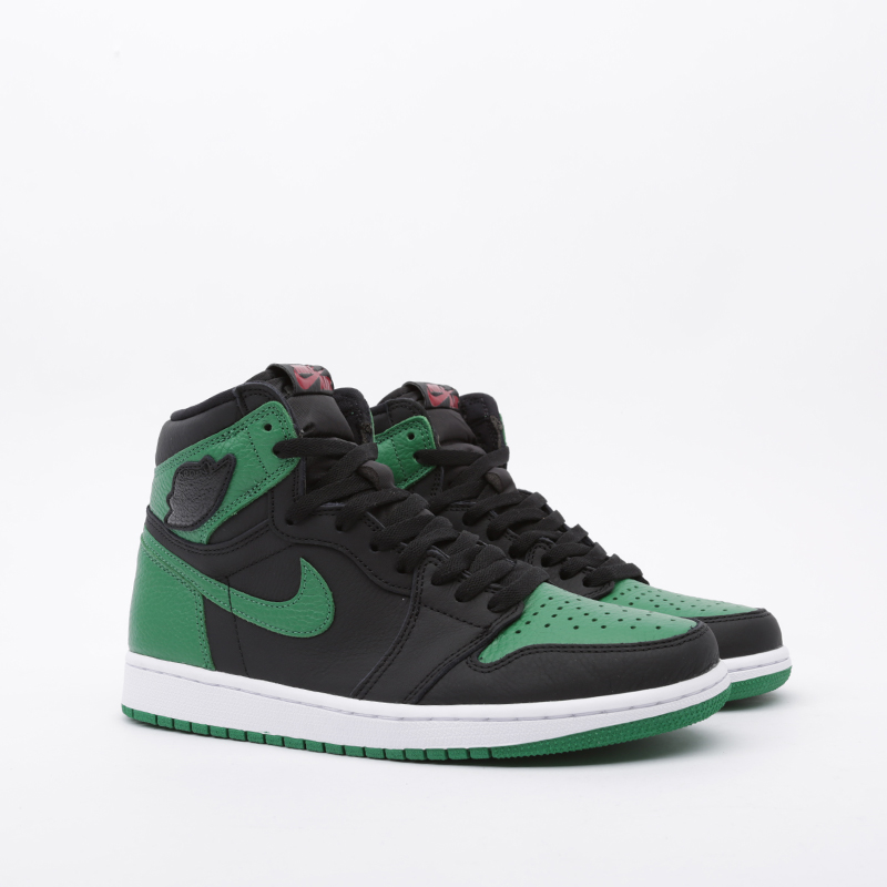 nike air jordan 1 retro high og 555088