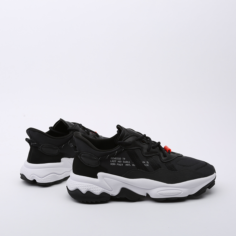 ozweego tr black