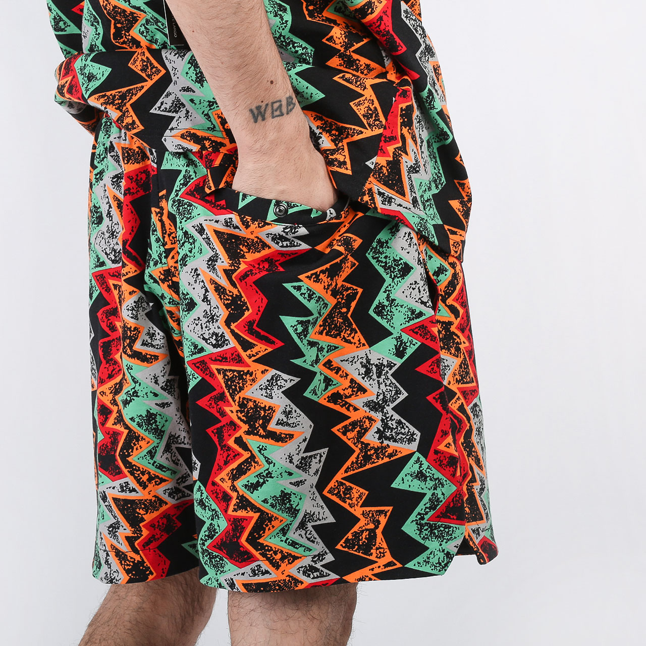 мужские разноцветные шорты Jordan QS shorts CW0908-010 - цена, описание, фото 4