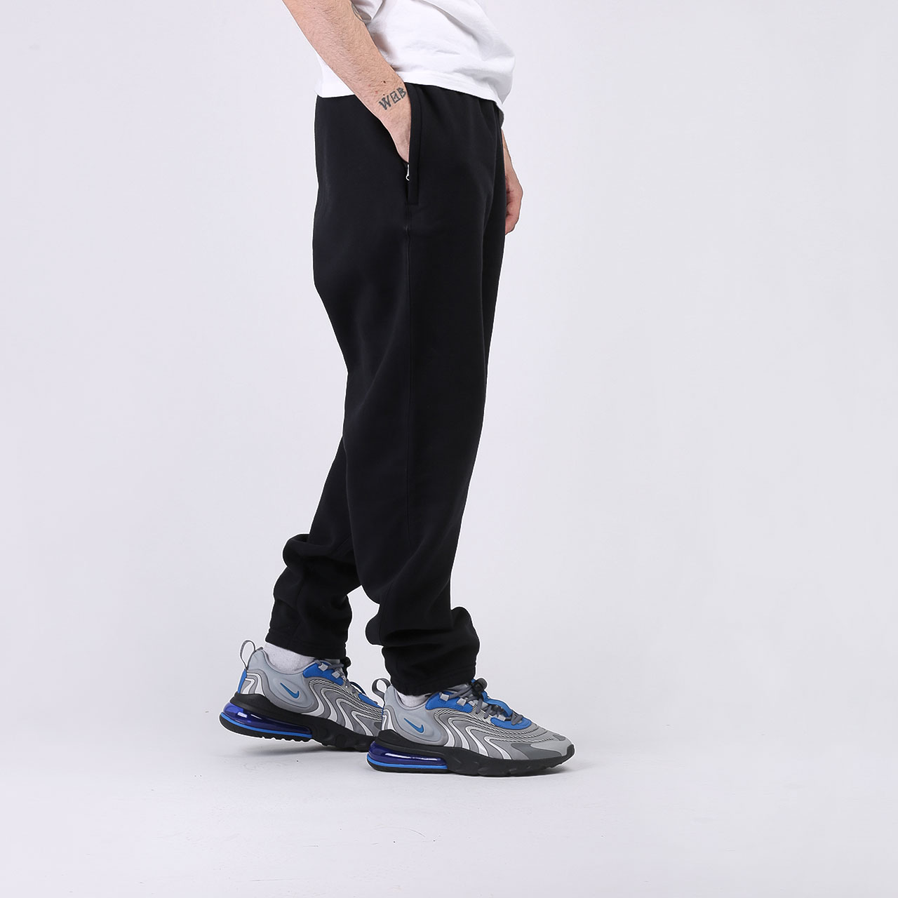 Мужские брюки Nike NikeLab Men's Trousers (CD6394-010)  - цена, описание, фото 2